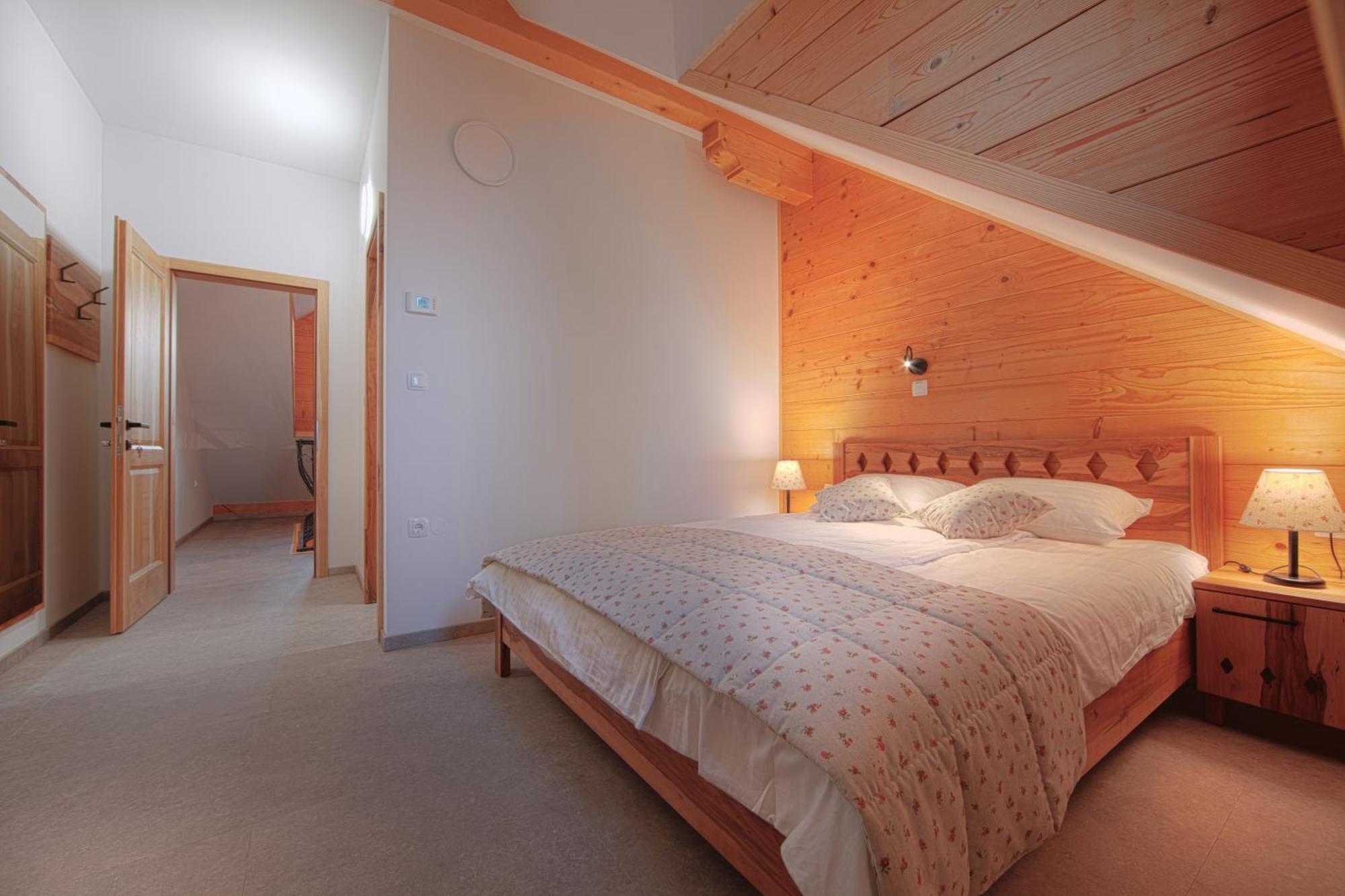 Spodnji Jakobski Dol Wine & Tourism Bracko Bed & Breakfast 部屋 写真
